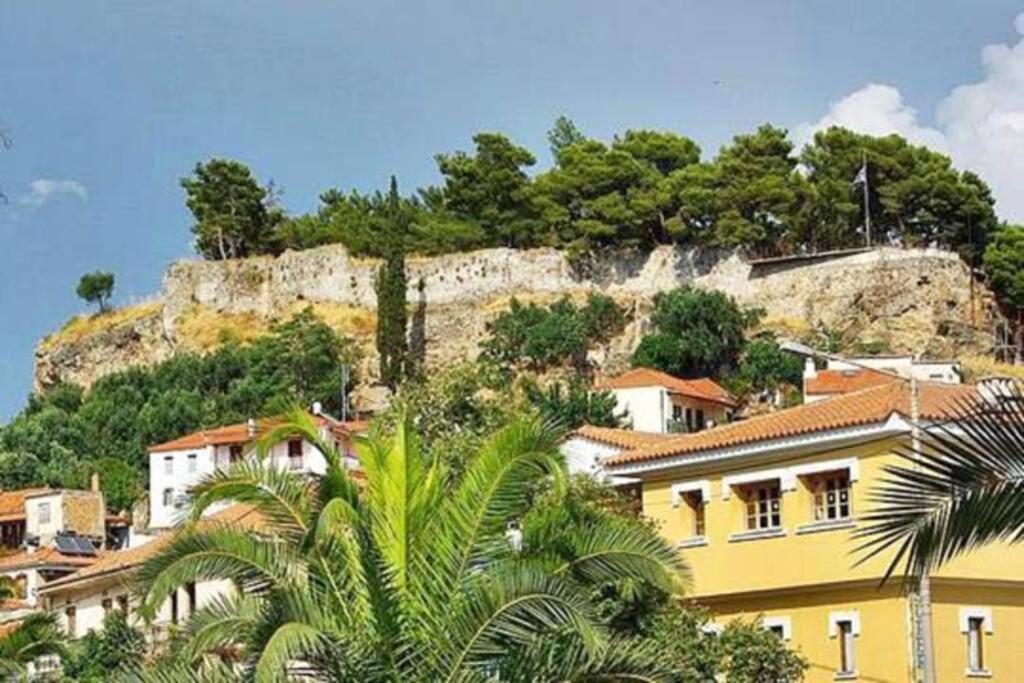 Apartamento Stylish River Flat, Near The Center And The Beach Kalamata Exterior foto