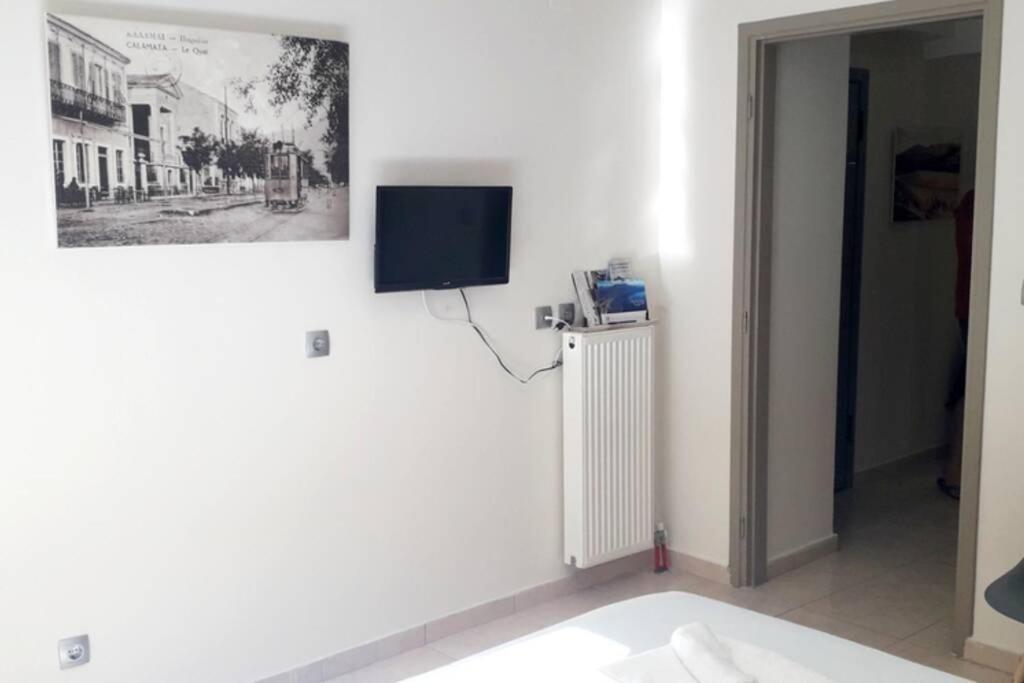 Apartamento Stylish River Flat, Near The Center And The Beach Kalamata Exterior foto